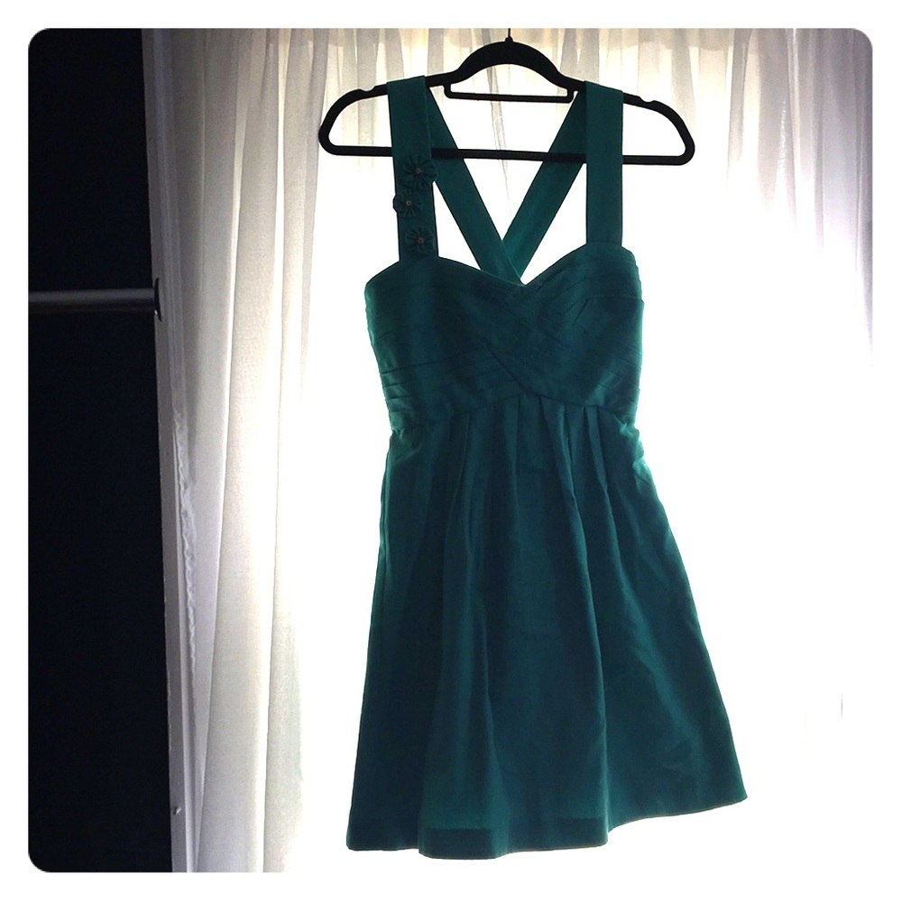 Criss cross back party dress